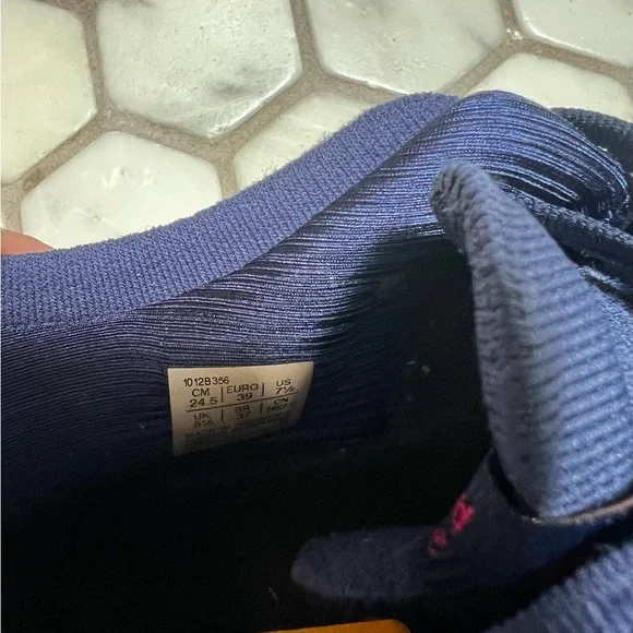 ASICS GEL-NIMBUS 25 Women's Sneakers
Size 7.5 - Picture 6 of 12